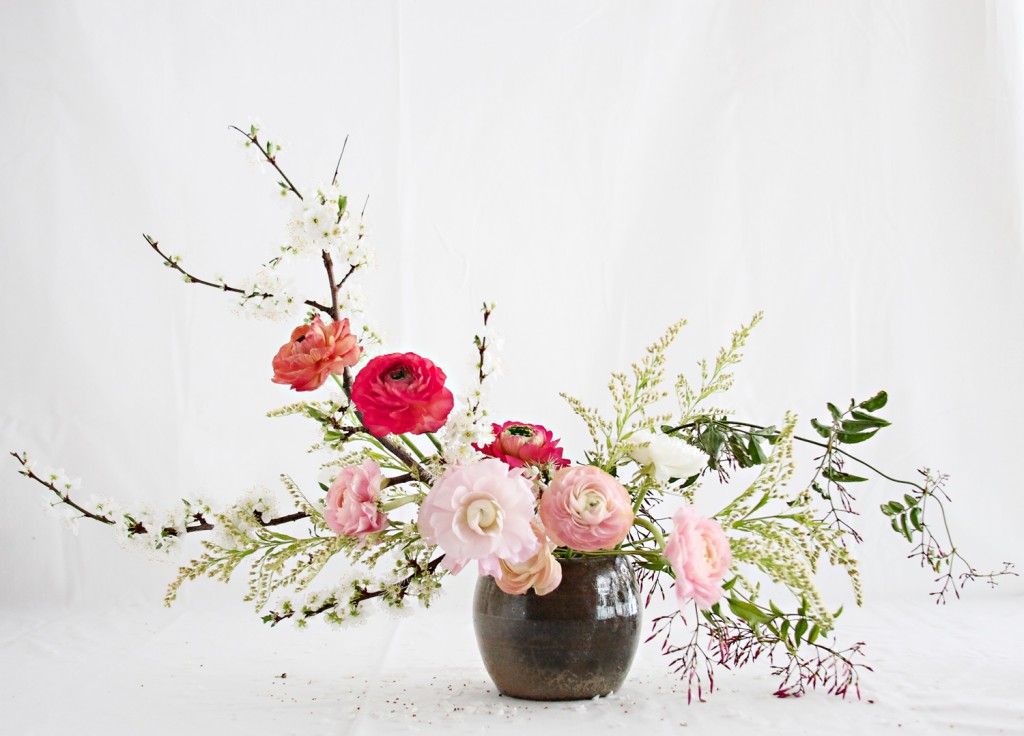 Flower Workshop: A Valentine's day arrangement with @adkluu