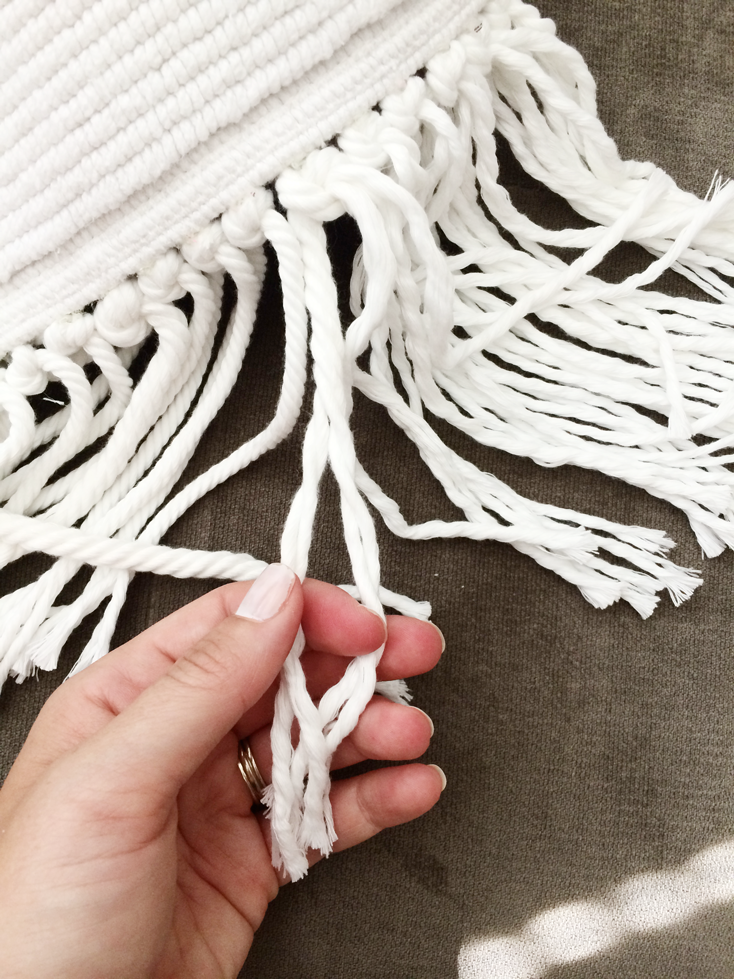 DIY woven wall hanging from bathmat | brittanyMakes