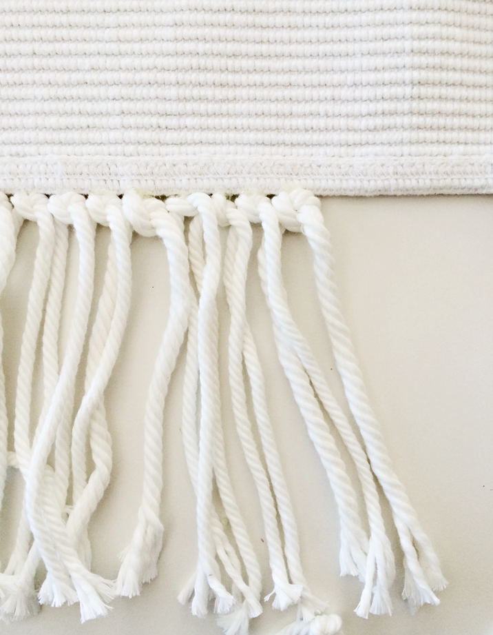 DIY woven wall hanging from bathmat | brittanyMakes