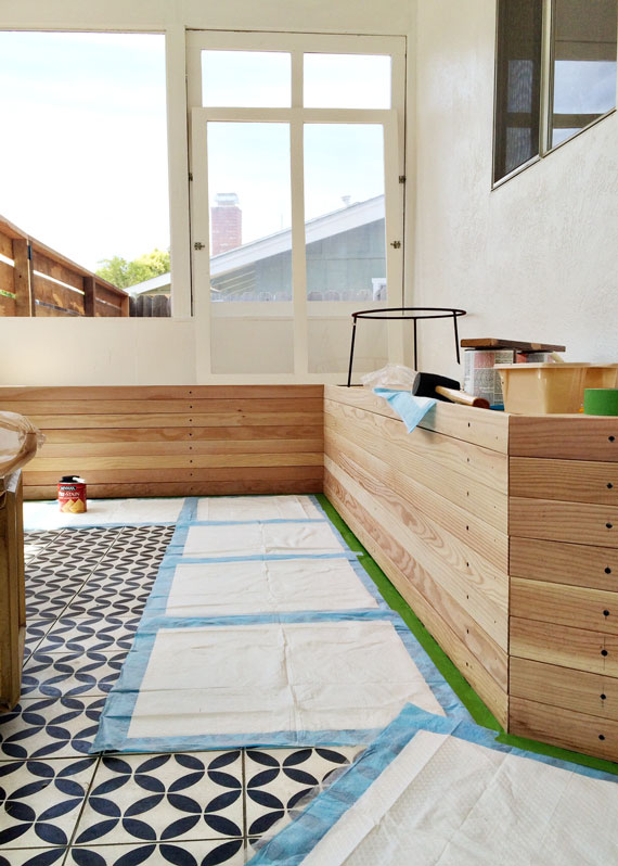 DIY built in bench seating | brittanyMakes