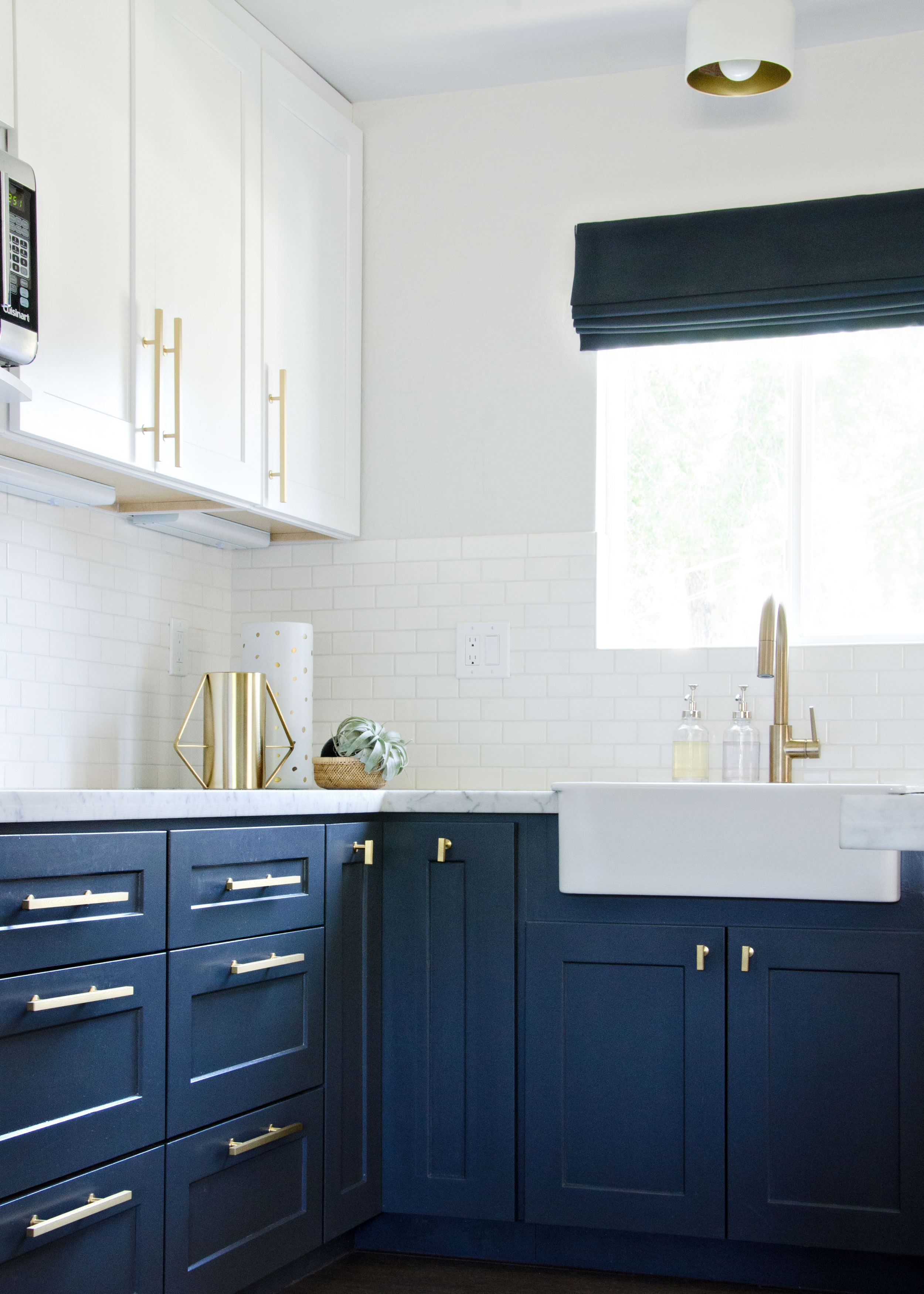 navy kitchen with gold accents // brittanyMakes