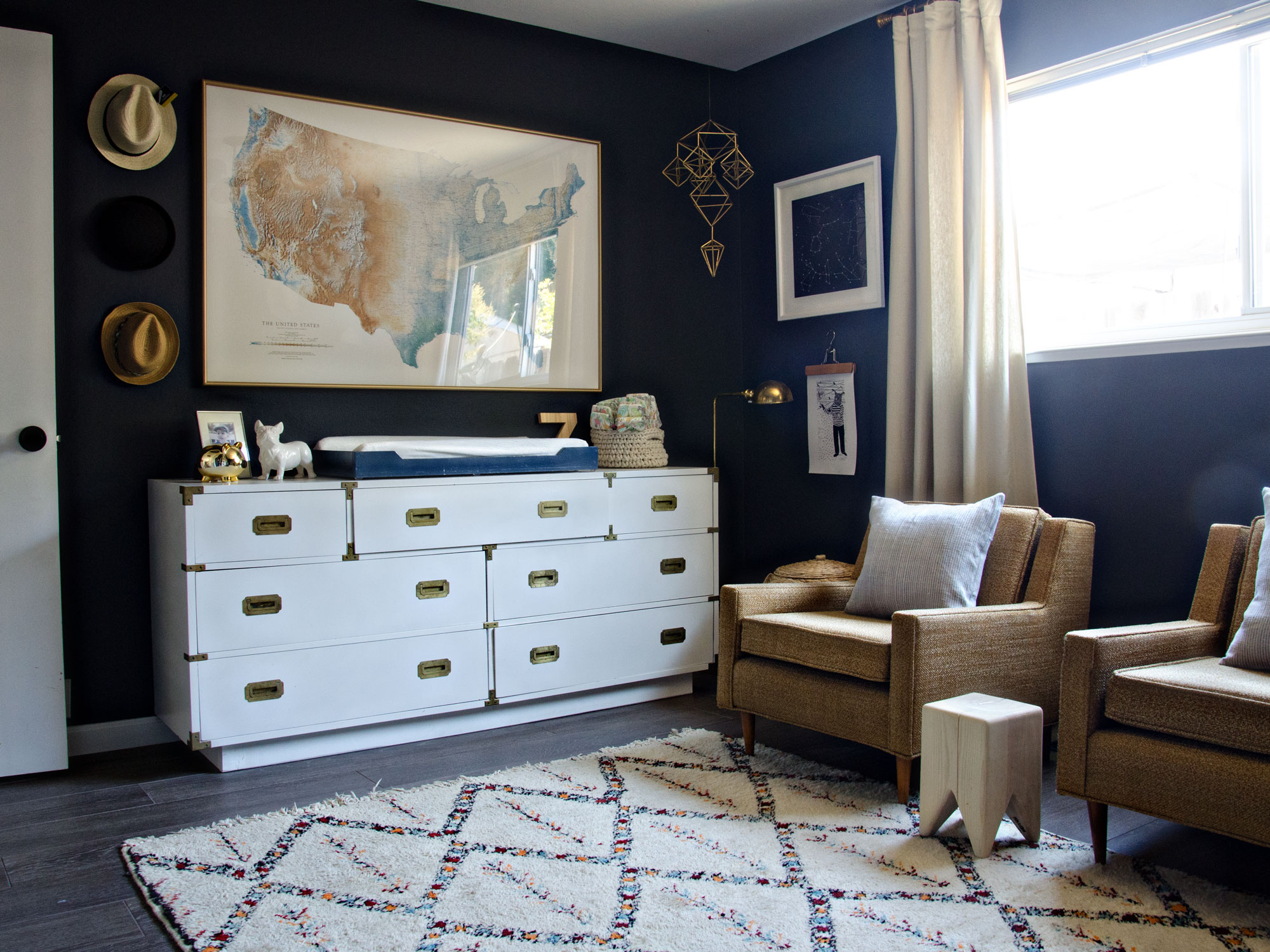 Modern neutral navy boy nursery | brittanyMakes