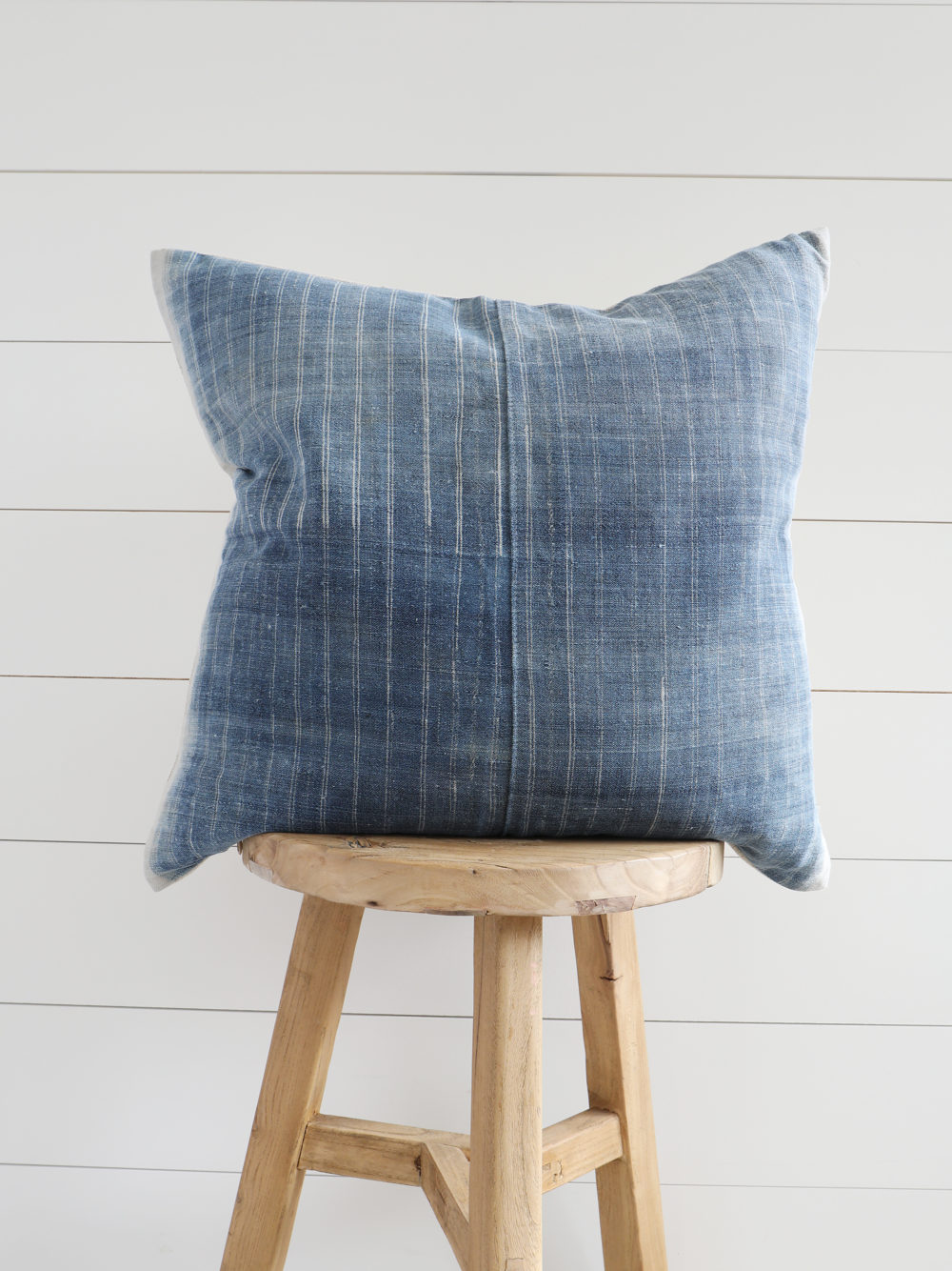 Vintage Hemp Indigo Pillow | the Vintage Rug shop